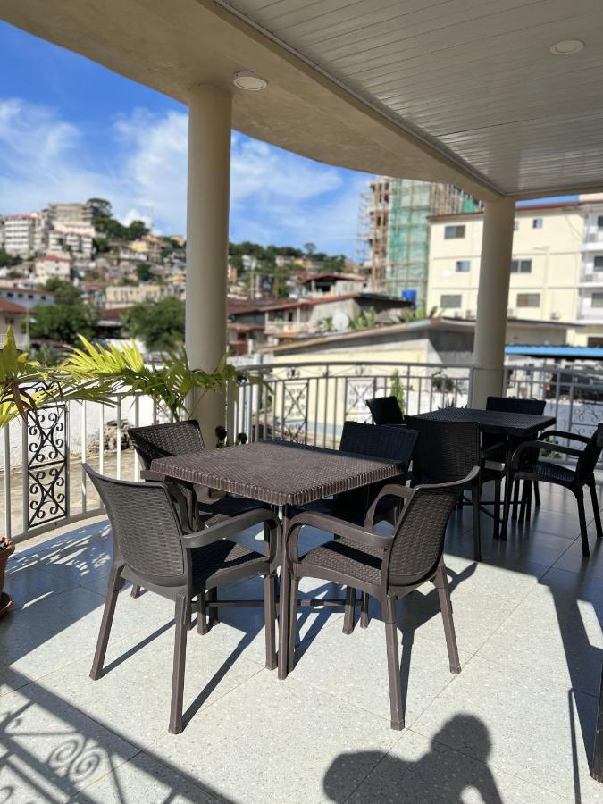 Sky Inn Hotel Freetown Dış mekan fotoğraf